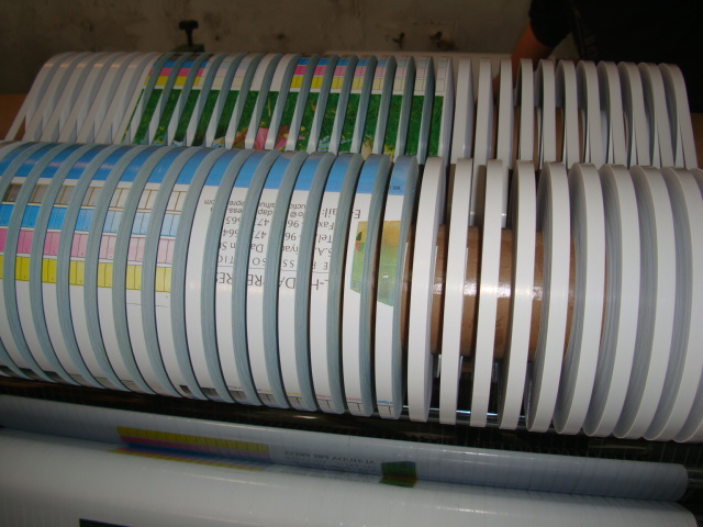 Roll Paper PVC Film Aluminium Foil Slitting Cutting Machine menjadi lebar 5mm kecil